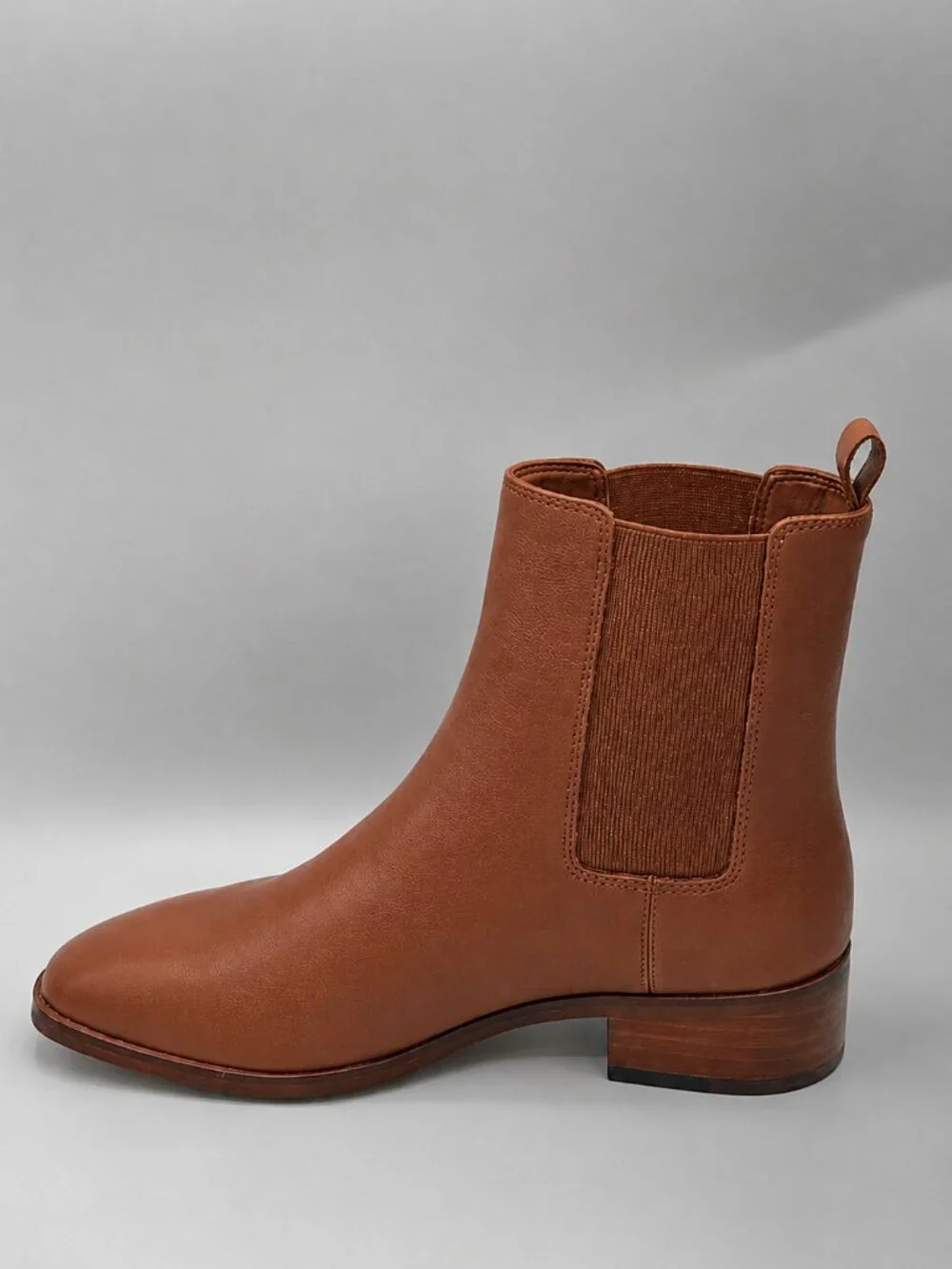 J. Crew Tan Vegan Leather Chelsea Boots Size 8 Pull-On